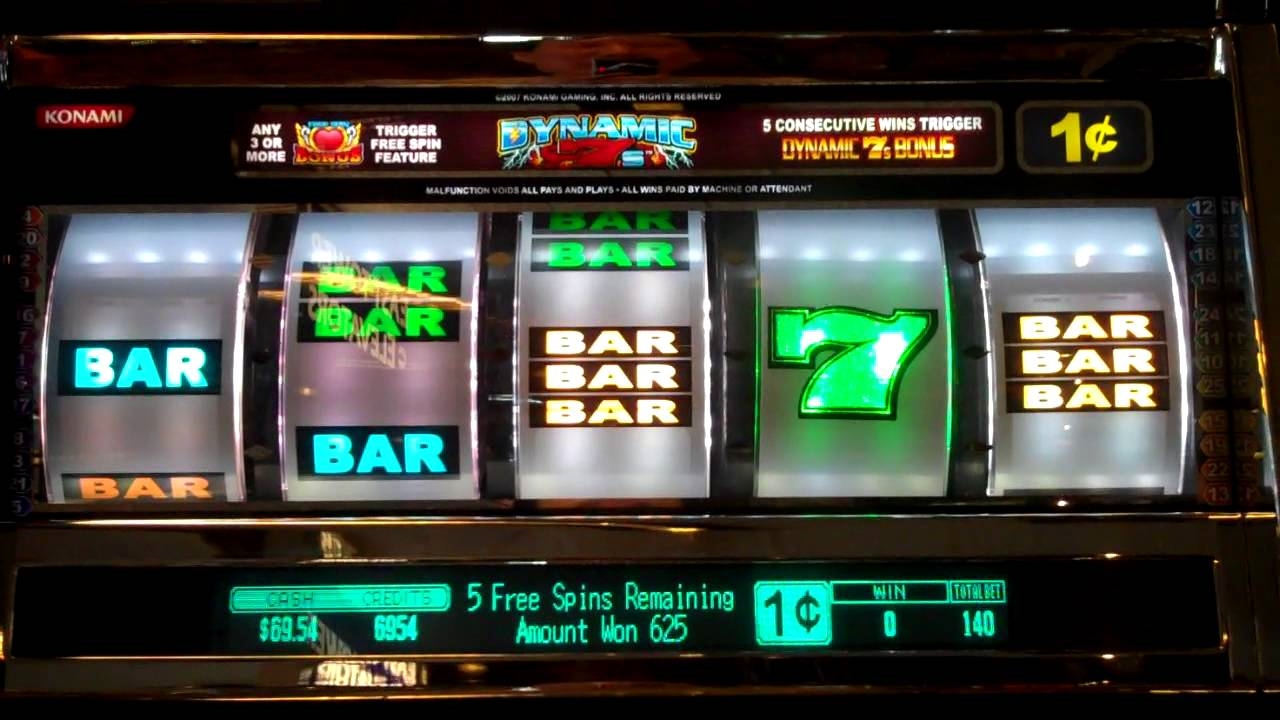 100 FREE SPINS at Sloto'Cash