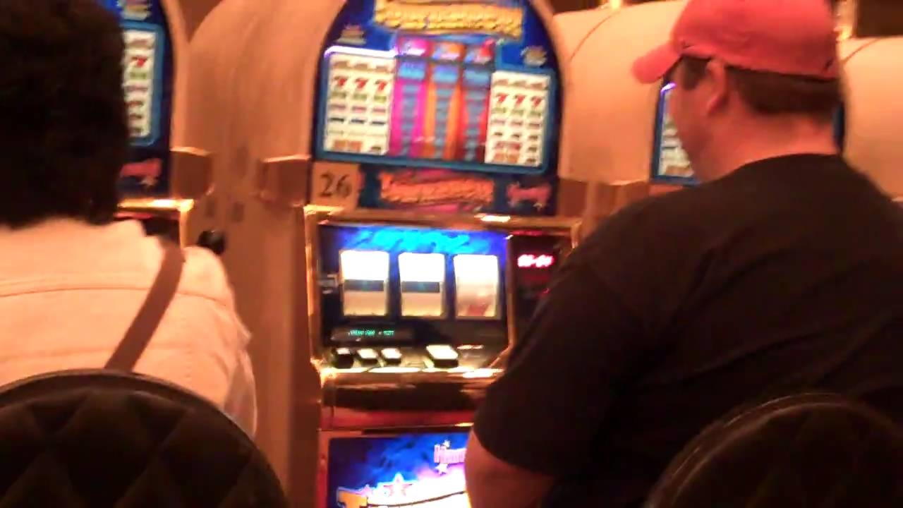 11 Free spins no deposit at Sloto'Cash