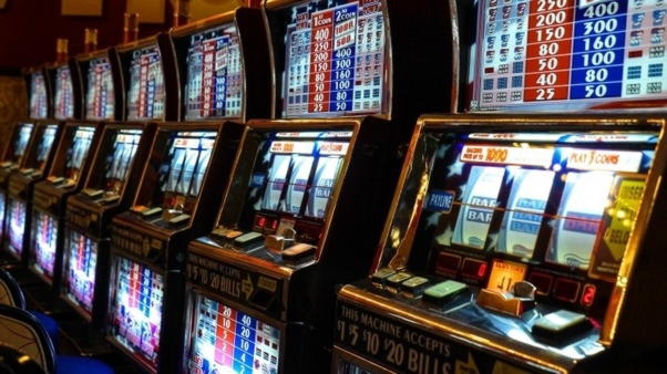 230 Free Casino Spins at Split Aces Casino