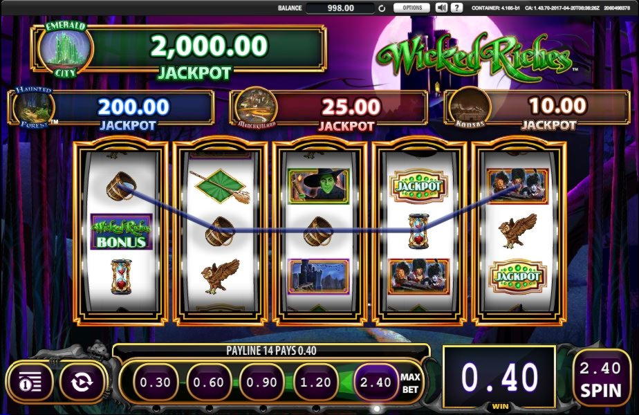 215 free spins no deposit at Fruity Casa