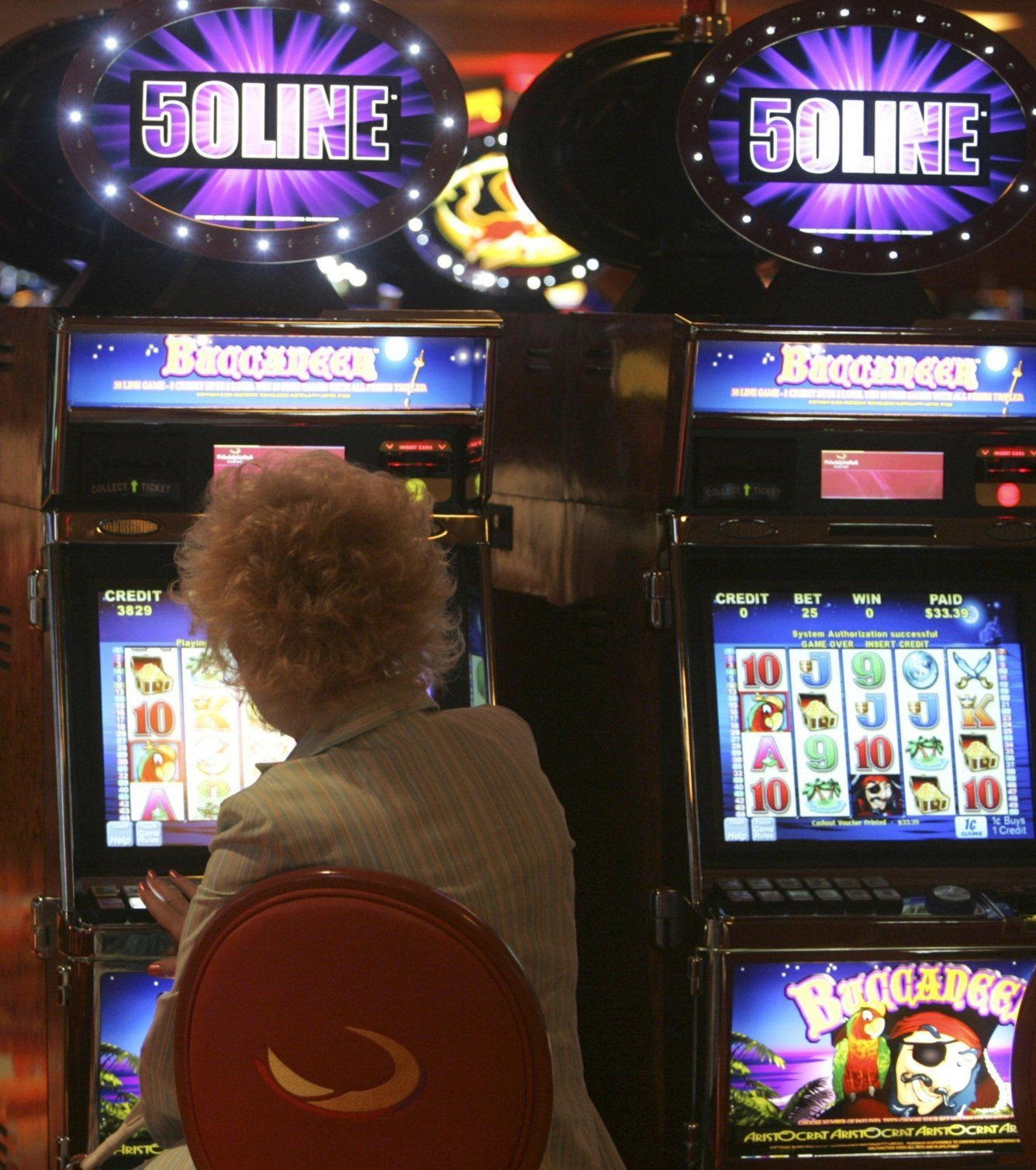 185 Free Spins right now at Gamebookers