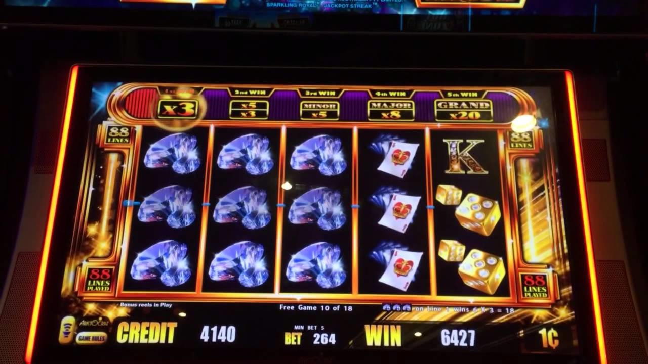 €825 no deposit at Casino.com