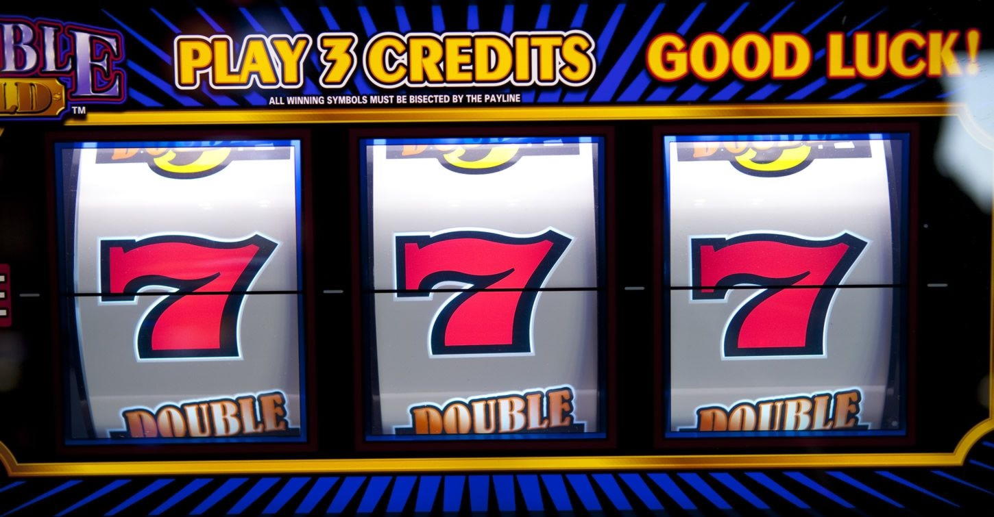 225 free casino spins at Reef Club Casino