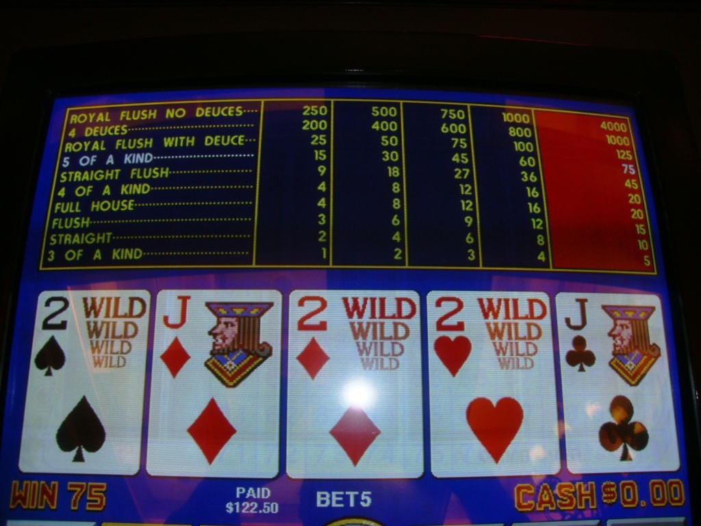 $710 Daily freeroll slot tournament at Box 24 Casino