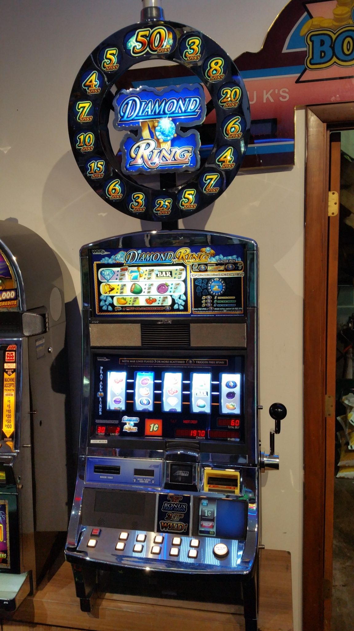 €445 NO DEPOSIT BONUS at Spinland