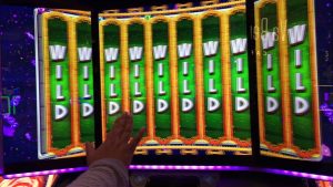 WORLD OF WONKA SLOT MACHINE! duża WYGRANA W COSMOPOLITAN, LAS VEGAS