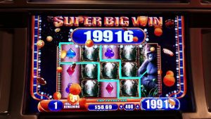 Vitória super grande Bônus circular do casino do casino do bônus da rainha selvagem