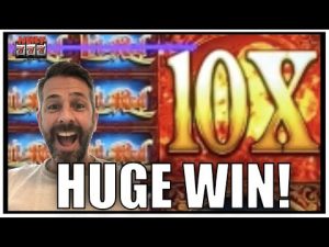 ENORM VINN! DET VAR EN STOR BONUS på LIL ruddy SLOT MACHINE!