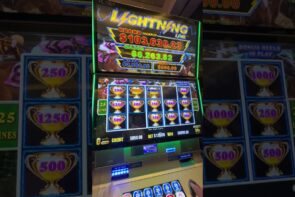 MY LARGEST JACKPOT EVER ON BEST BET LIGHTNING LINK #casino bonus