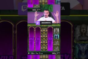 SO MUCH POTENCIAL ON THIS X900 ON UNDEAD | GODMOTA.PT | #shorts #bigwin #casino bonus #slots #godmota