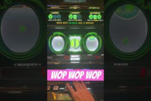 large WIN on Cash Machine similar WOP WOP WOP #bubbaspicks316 #casino bonus #CashMachine #Slots #fyp #Shorts