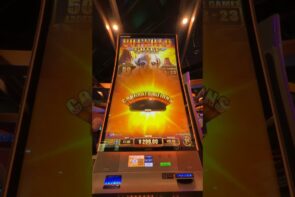 large WIN on the Buffalo main unloosen GAMES! #slots #casino bonus
