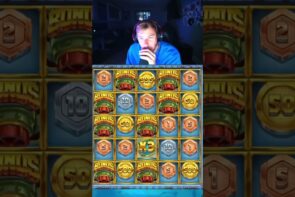 EXPOSED 10,000X SLOT WIN CAME OUT OF NOWHERE! #shorts #gambling #slots