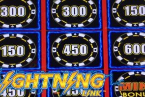 large WIN On High bound Lightning Link Slot Machine
