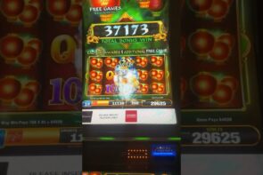 Big Win in the Casino from a $2.88 Bet