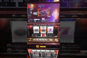 Big Win in Red Screen Slot Machine Shorts