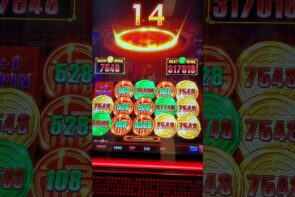Big Win - Rising Fortunes Handpay Huge Win