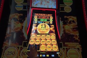 Big Win at Casino Slot Dragon Link with Low Roller Bets