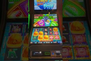 Big Win on a $25 Bet at Casino Huff and More Puff Slot Machine Jackpot