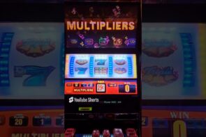 Crazy Big Win on this Vegas Old School Slot!