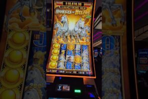 Horses of Helios Slot! Luck Has Arrived Free Games! Big Win!