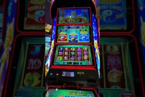Betting $1.76 on slots for an $8,700 jackpot: Will he achieve a big win?