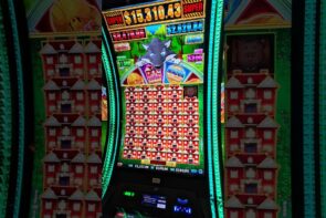 Big Win: Ten Casino Workers Were Needed to Verify the Jackpot So Big