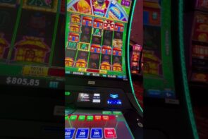 Big Win on Huff and Puff - $8 Bonus
