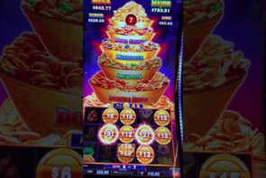 Big win on first slot machine and bonus $10 bet