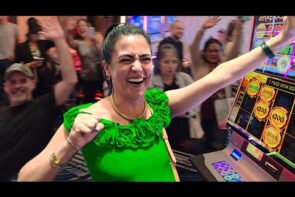 Casino Crowd Lost Their Minds When I Big Win It All!