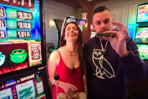 I won a big win on Lady Luck HQ's slot machine!